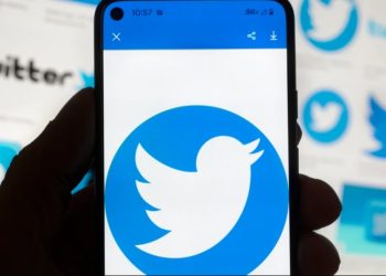 Más trabajadores abandonan Twitter tras ultimátum de Musk