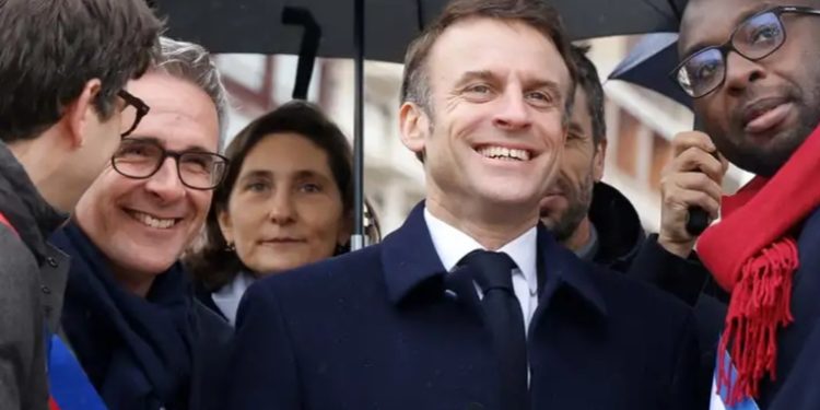 Macron inaugura la Villa Olímpica a 5 meses de los Juegos
