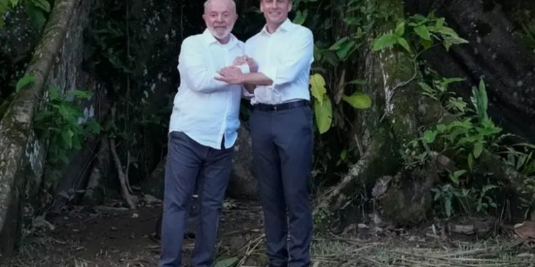 Macron propone ampliar alianza militar con Brasil