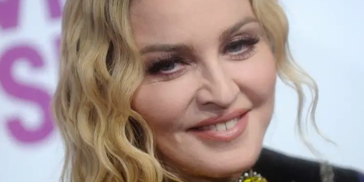 Madonna hospitalizada por infección bacteriana