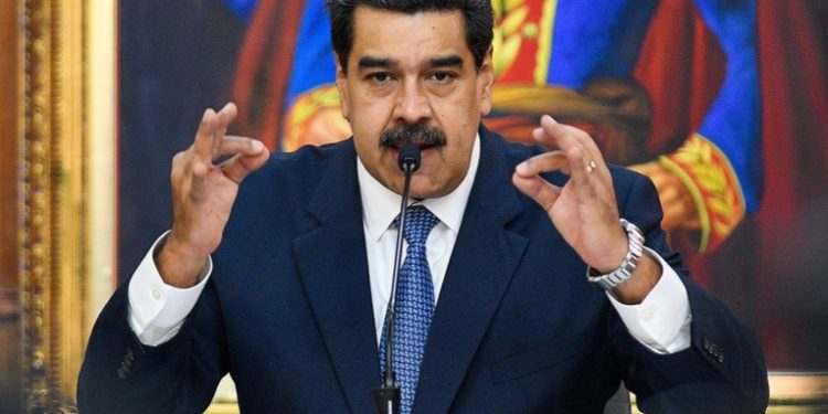 Maduro acusa a Milei de convertir a Argentina en una colonia económica