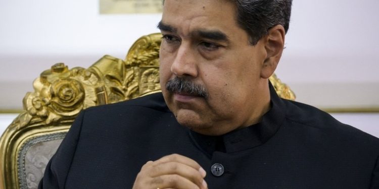 Maduro afirma que en Venezuela no se impondrá la fórmula extremista de Milei y Bolsonaro