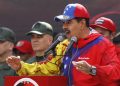 Maduro denuncia planes terroristas que involucran a un expresidente de Colombia
