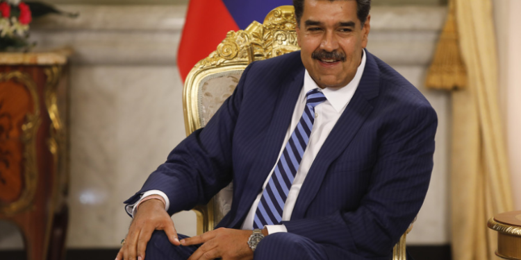 Maduro: EE.UU. busca