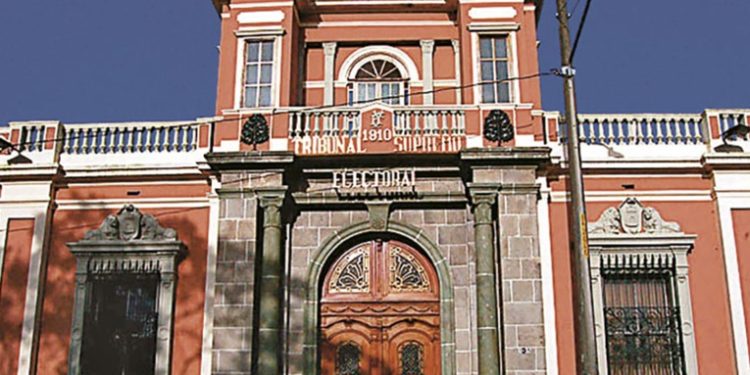 Magistrados del TSE analizan entrega de nómina de digitadores electorales al Ministerio Público