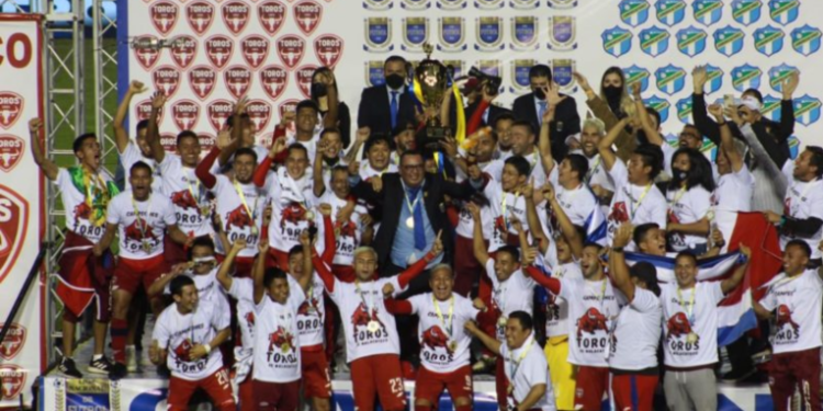 Malacateco, del sótano a la gloria