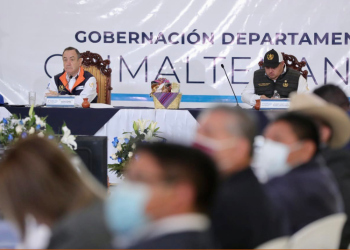 Mandatario continua gira departamental este viernes visitó Chiquimula y Sacatepéquez