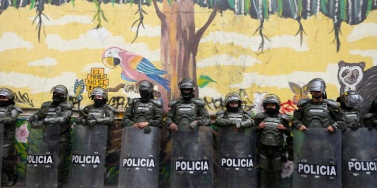 Manifestación frente a la Corte Suprema en Colombia