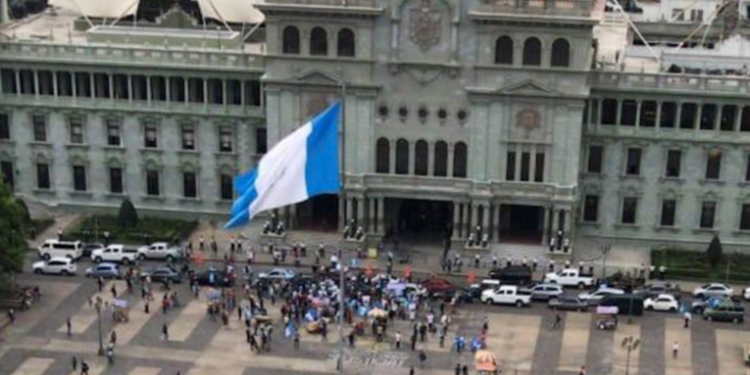 Manifestaciones se extienden a otros puntos