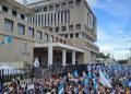 Manifestantes cumplen 25 días exigiendo renuncias en el Ministerio Público