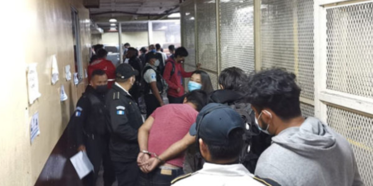 Manifestantes son liberados luego que Juez declarará falta de mérito