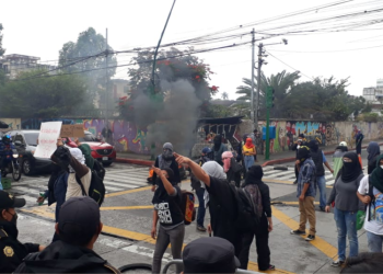 Manifestantes y autoridades de la PNC registraron un enfrentamiento
