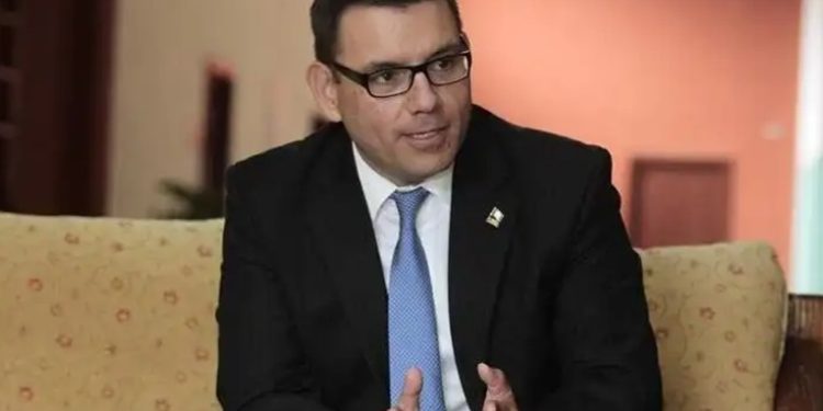 Manuel Baldizón busca revertir resolución que le impide participar en las próximas elecciones