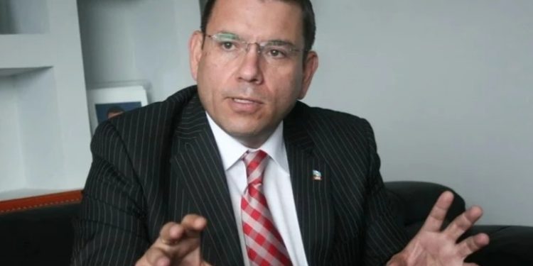 Manuel Baldizon no formará parte del partido cambio asegura la directiva del partido