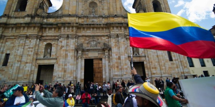 Marchas y plantones: La elección de la nueva fiscal general calienta las calles de Colombia