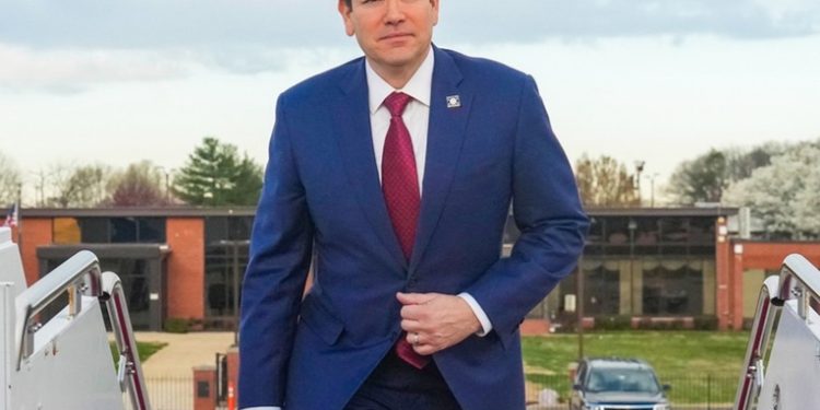 Marco Rubio se lanza a la 'conquista' del Caribe