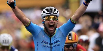 Mark Cavendish hace historia en Saint Vulbas al convertirse en el ciclista con victorias de etapa en el Tour de Francia