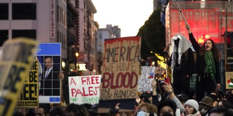 Masivas manifestaciones en EE.UU. a favor y en contra del alto al fuego en Gaza