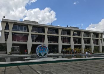 Mazariegos y Jordán Rodas encabezan la preferencia de voto para rector de la USAC