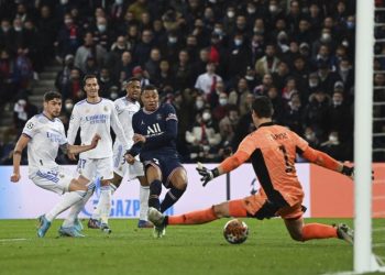 Mbappé derrota al Real Madrid en la ida de los octavos de la Champions