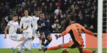 Mbappé derrota al Real Madrid en la ida de los octavos de la Champions