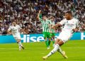 Mbappé marca sus primeros goles en Liga con el Real Madrid