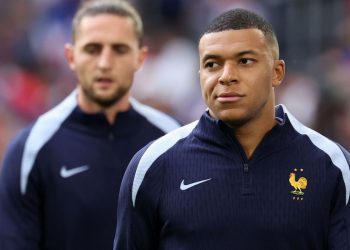 Mbappé reclama al PSG cerca de 100 millones de euros en salarios y primas impagados