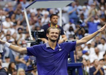Medvedev derrota a Djokovic y gana el US Open, su primer Grand Slam