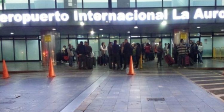 Mejoras en el Aeropuerto La Aurora: Licitación para modernización del aire acondicionado