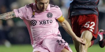 Messi sale lesionado a los 37 minutos del primer tiempo y enciende las alarmas en el Inter de Miami