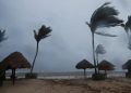 México activa más de 6.000 refugios por tormenta Alberto