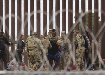 México: Haremos todo para detener la ley antimigrante de Texas