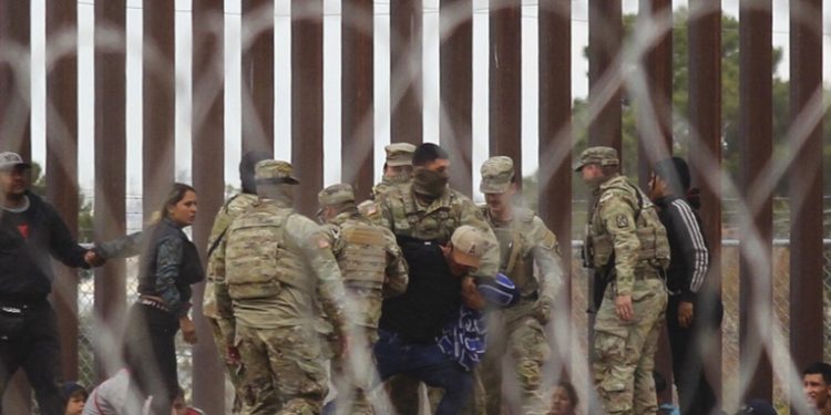 México: Haremos todo para detener la ley antimigrante de Texas