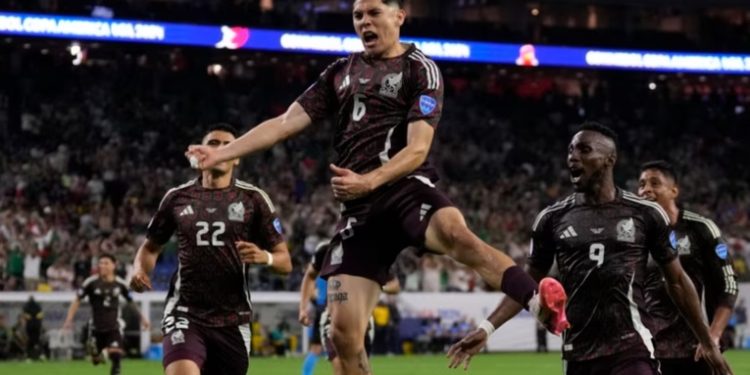 México saca ajustado triunfo ante Jamaica en Copa América