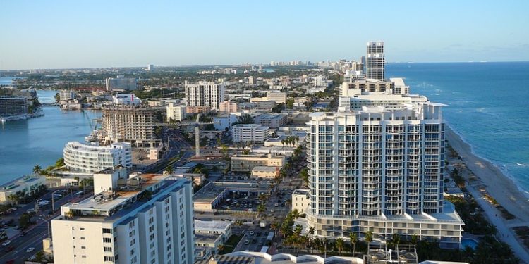 Miami Beach declara el toque de queda de emergencia tras unos tiroteos durante las vacaciones de primavera