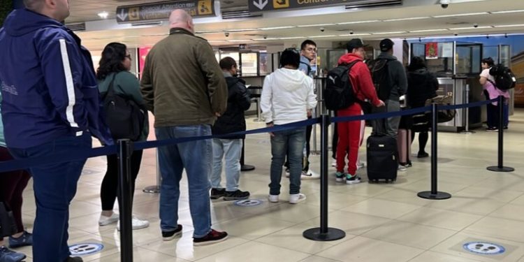 Migración implementará nuevo sistema de atención para guatemaltecos retornados