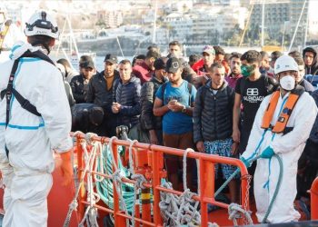 Migración peligrosa: Seis embarcaciones con más de 500 migrantes llegan a Canarias