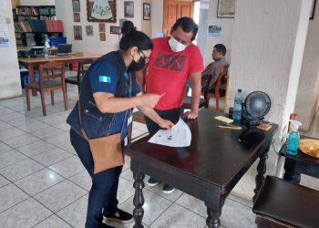 Migración realiza jornadas móviles de emisión de pasaportes en Coatepeque