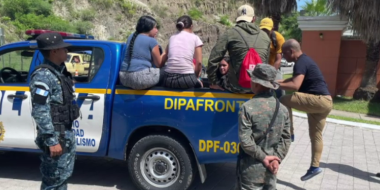 Migrantes de distintas nacionalidades son rescatados en operativos de seguridad