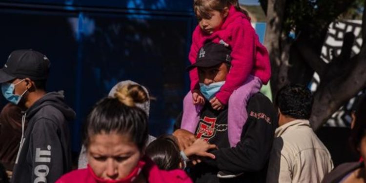 Migrantes de Guatemala, Honduras y El Salvador son rescatados en el norte de México