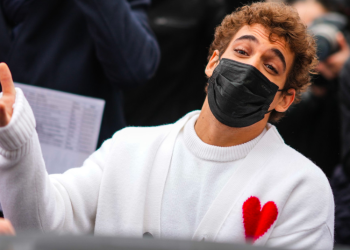 Miguel Herrán, Rí­o en La casa de papel, sobrevive al incendio de su vivienda: He salido por la ventana de mi habitación