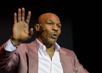 Mike Tyson dice que exigirí­a 1.000 millones de dólares por un combate con Jake Paul