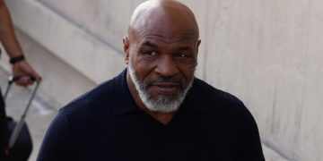 Mike Tyson explica su problema de salud, que lo obliga a usar silla de ruedas