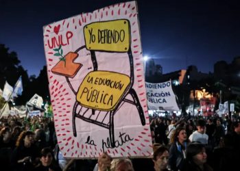 Milei asegura que mantendrá las universidades públicas