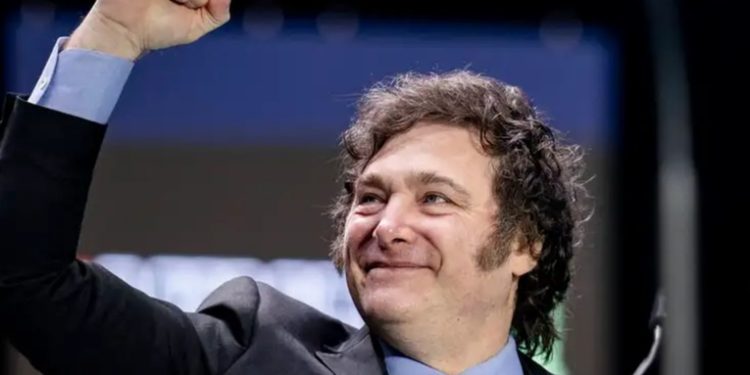 Milei critica a los que cierran la boca sobre Venezuela