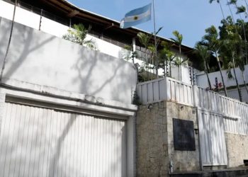 Milei exige a Maduro 'liberación inmediata' de gendarme