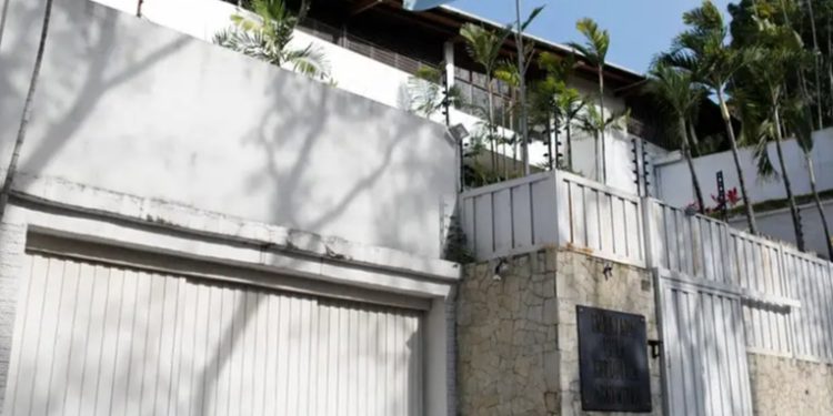 Milei exige a Maduro 'liberación inmediata' de gendarme