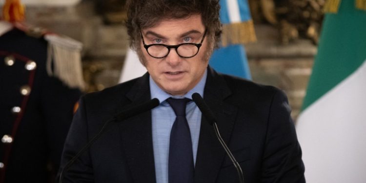Milei sostiene que su desprecio por el Estado sigue siendo infinito