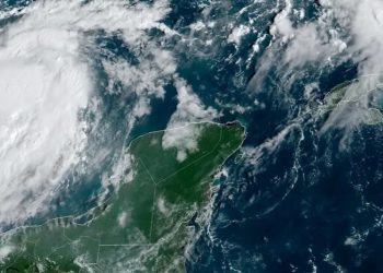 Milton crece a categoría 4 y amenaza a México y Florida