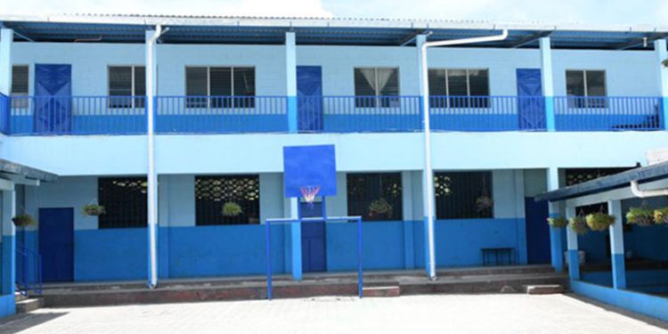 MINEDUC continúa remozando edificios educativos